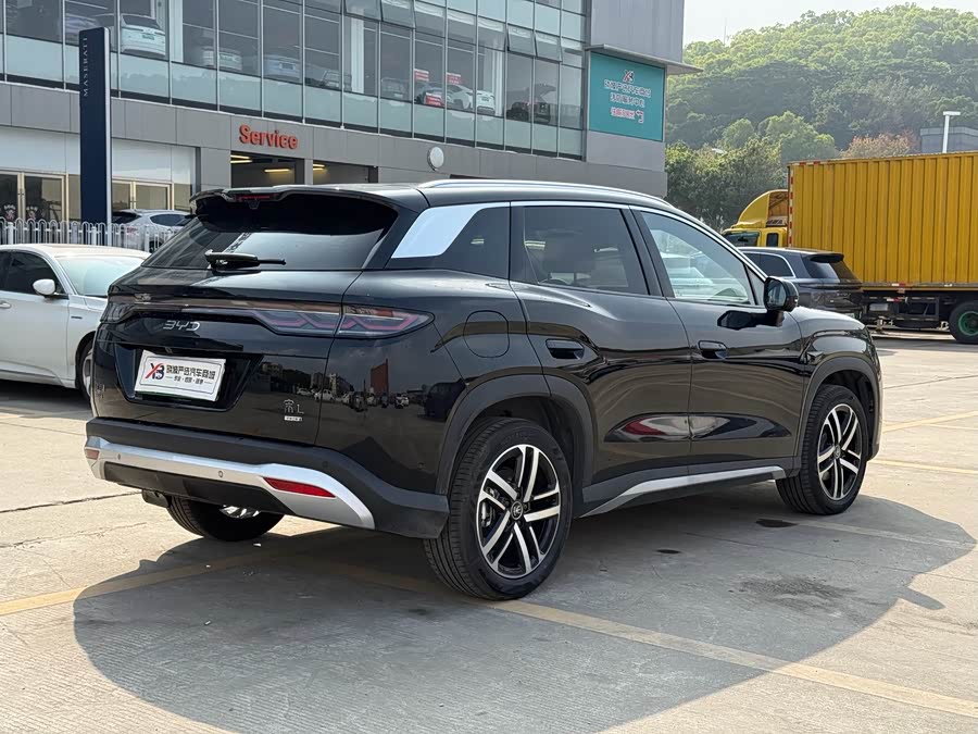 BYD SongL DM-i 2025 #15 BYD SongL DM-i 2025 car image #15