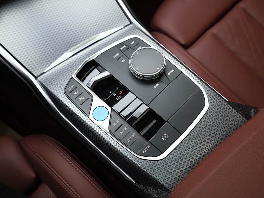 BMW i3 2023 immagine di auto #15