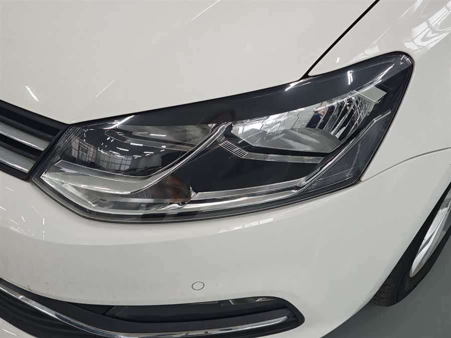 Volkswagen Polo 2018 immagine di auto #15