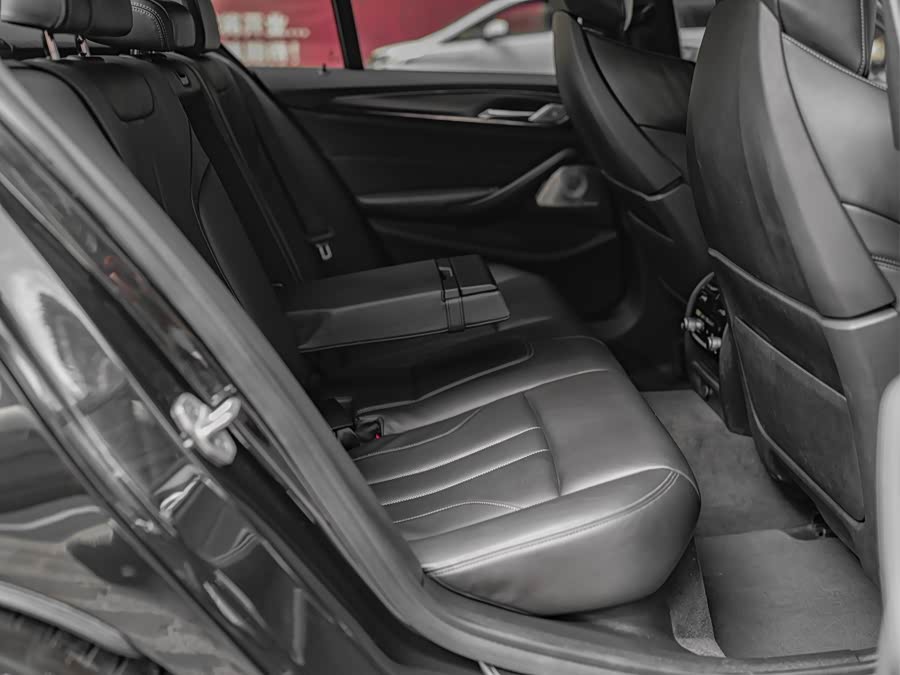 BMW M5 2018 #15 BMW M5 2018 car image #15