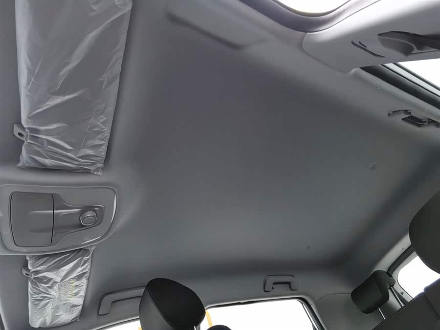 Kaiyi Showjet 2022 #15 Kaiyi Showjet 2022 car image #15