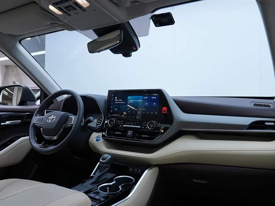 Toyota Highlander 2022 car image #15
