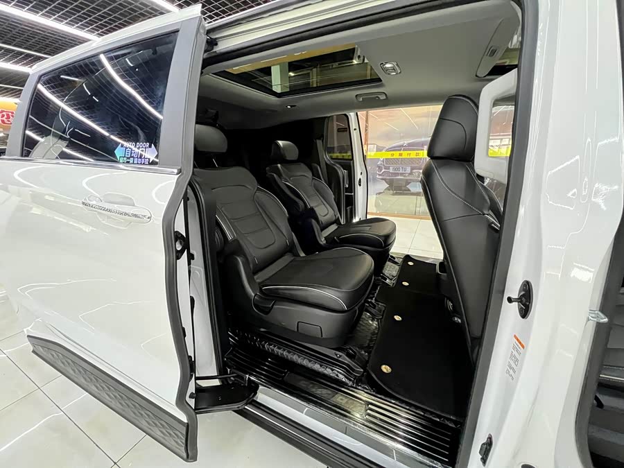 Hyundai Custo 2024 car image #15