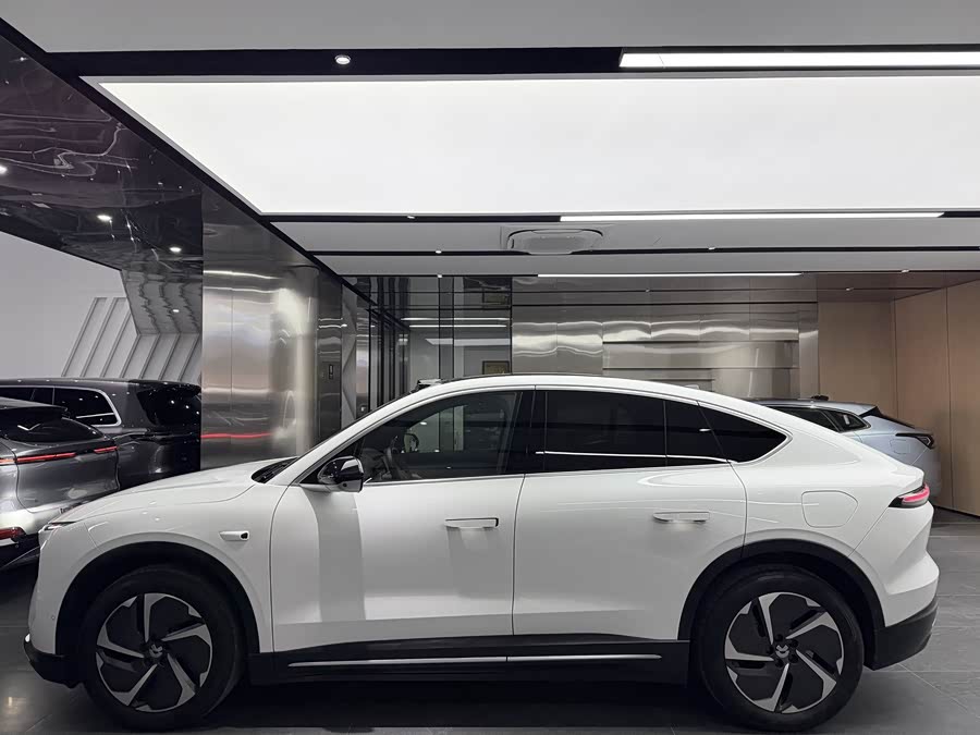 蔚来 蔚来EC6 2024 汽车图片 #15