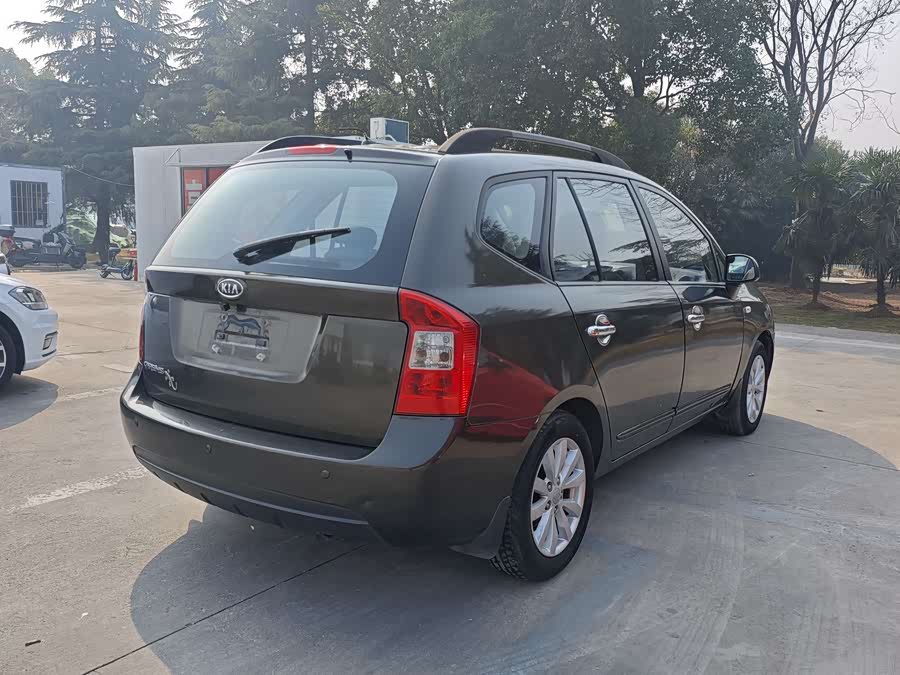 起亚 佳乐 2010 汽车图片 #15