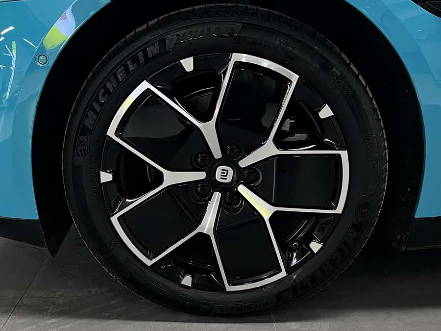 MI SU7 2024 car image #15