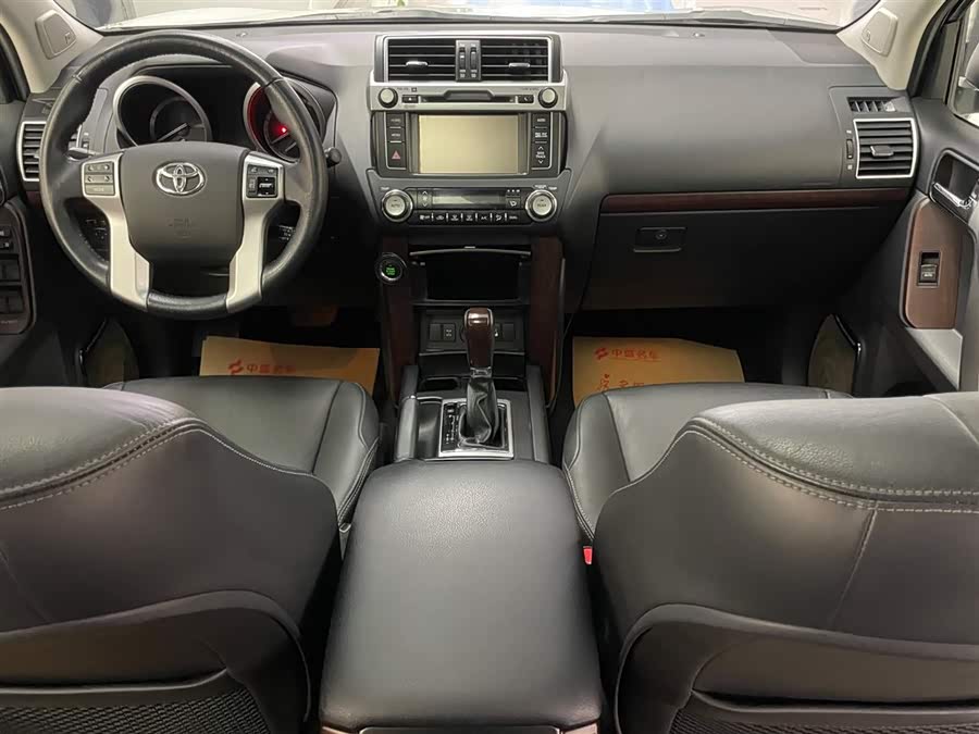 Toyota Land Cruiser Prado 2017 car image #15