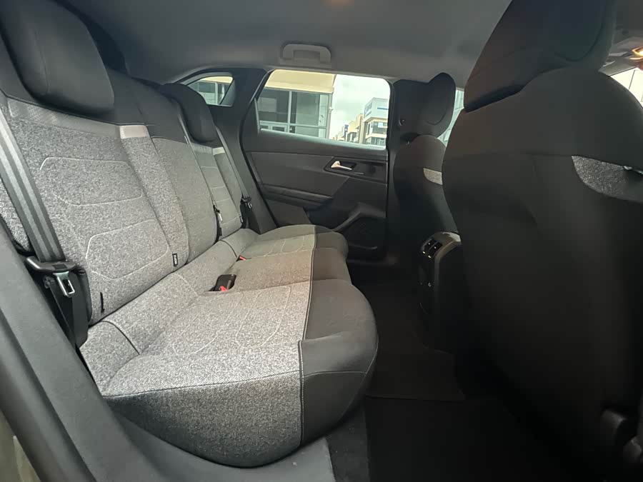 Citroen C5 X 2024 car image #15