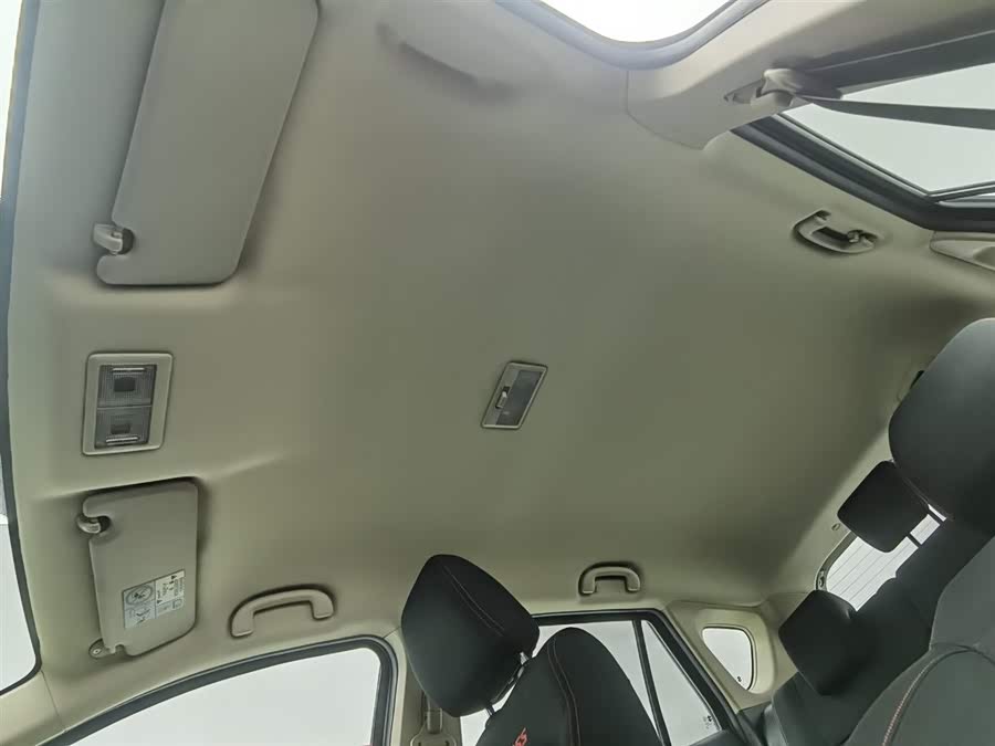 Suzuki S-Cross 2014 صورة سيارة #15