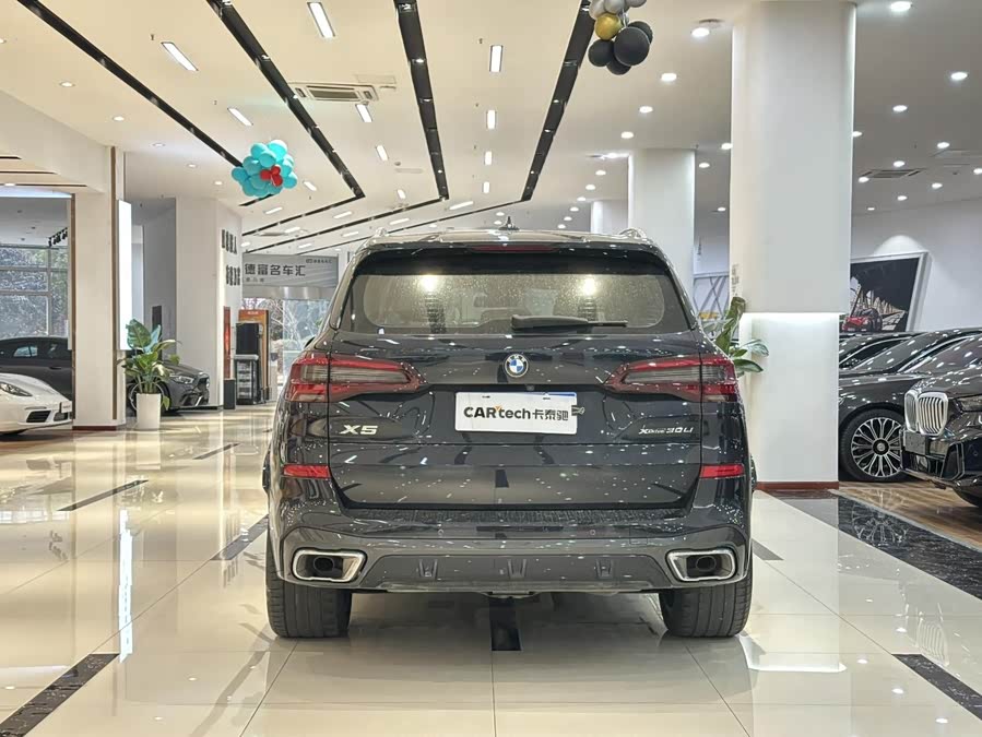 BMW X5 2022 car image #15