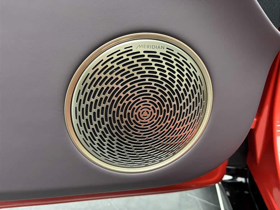 Avatr 06 2025 car image #15