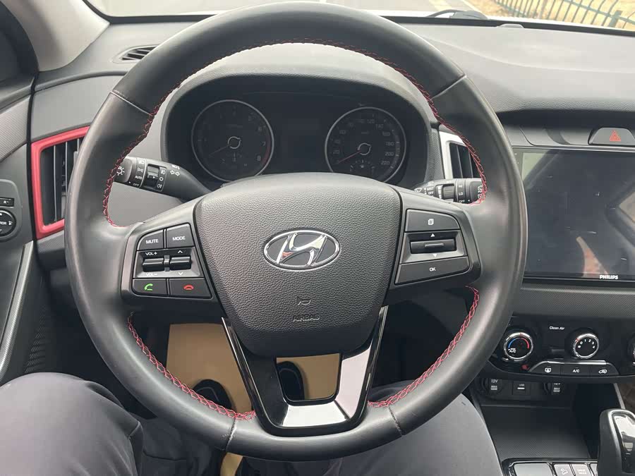 Hyundai ix25 2019 #15 Hyundai ix25 2019 car image #15