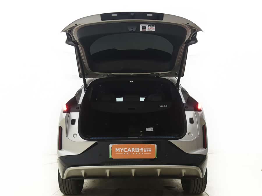 Lynk & Co 08 EM-P 2024 car image #15
