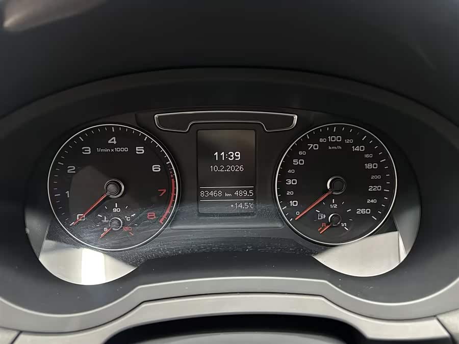 Audi Q3 2019 car image #15