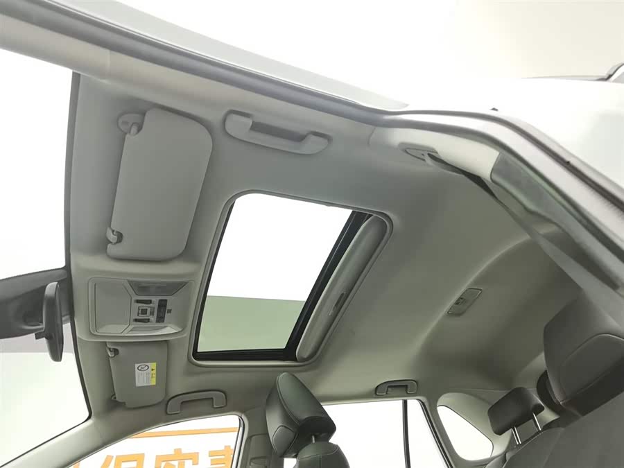Toyota RAV4 2022 car image #15