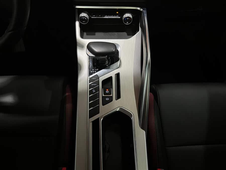 GEELY Coolray 2021 #15 GEELY Coolray 2021 car image #15