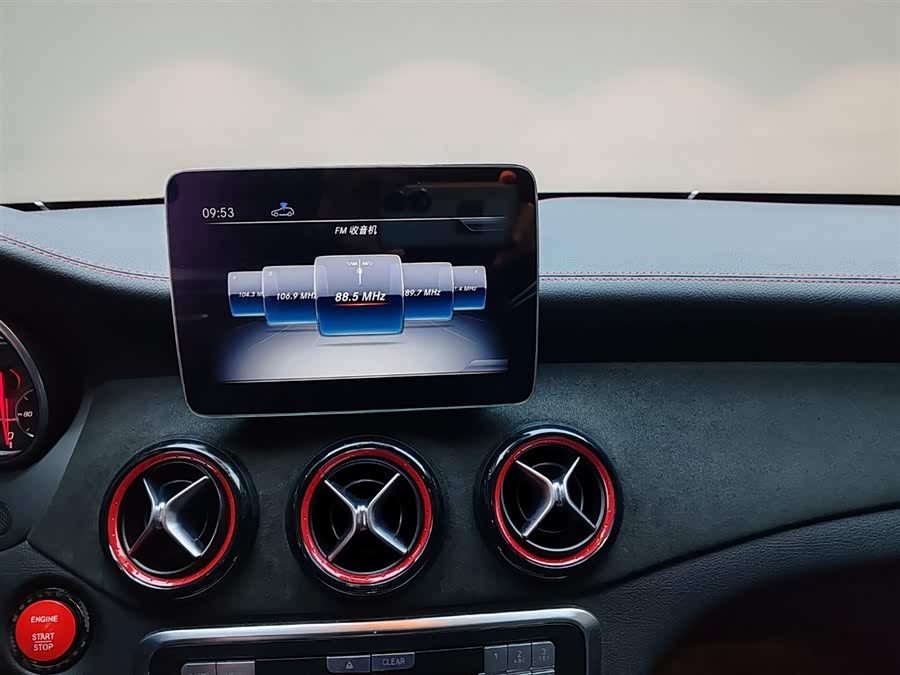 Mercedes-Benz GLA AMG 2018 car image #15