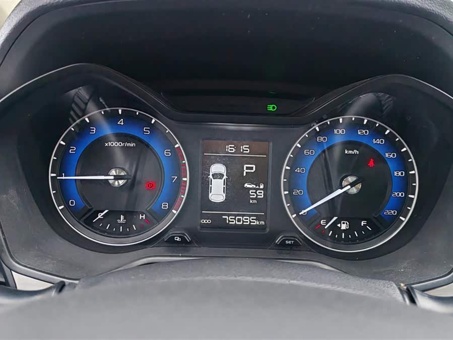 GEELY Vision X3 2019 изображение автомобиля #15