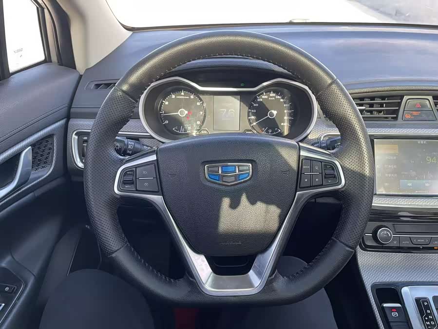 GEELY Emgrand GS 2017 car image #15