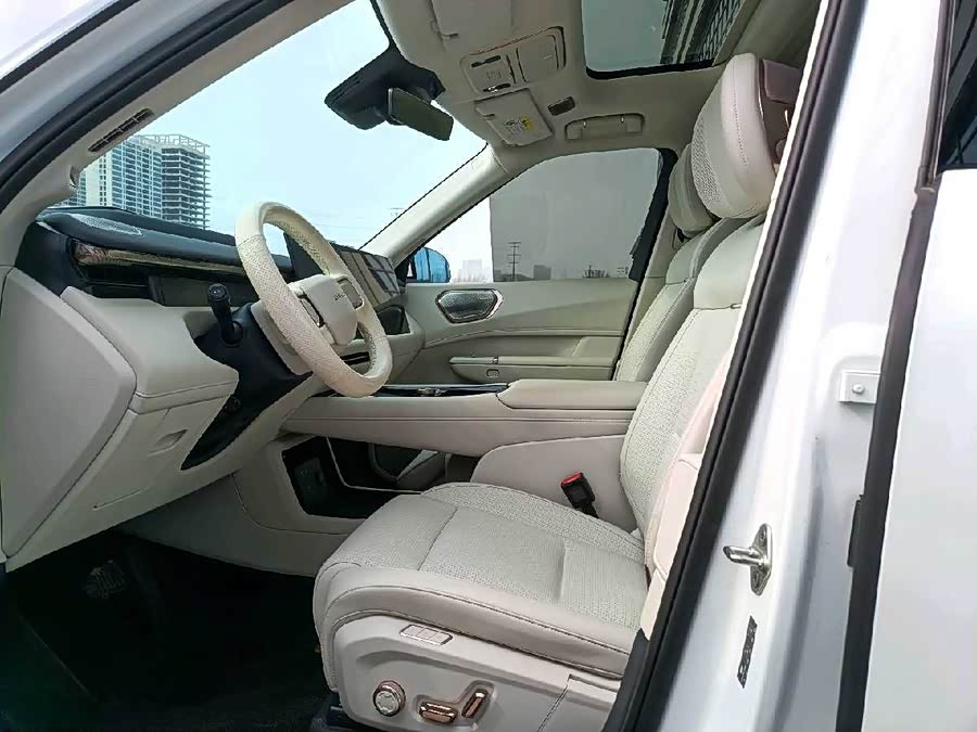 Lynk & Co 900 2025 immagine di auto #15
