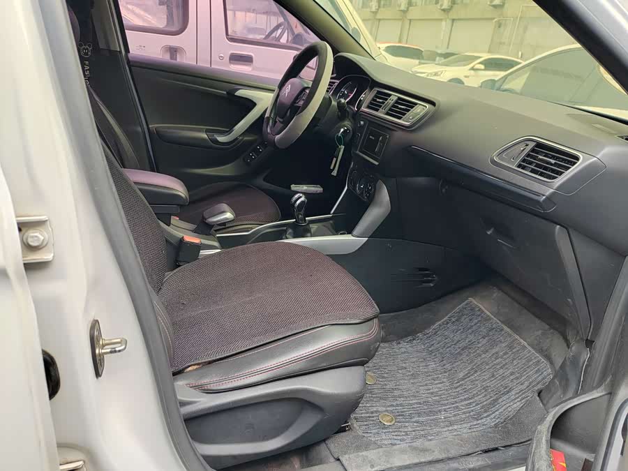 Citroen C3-XR 2015 car image #15