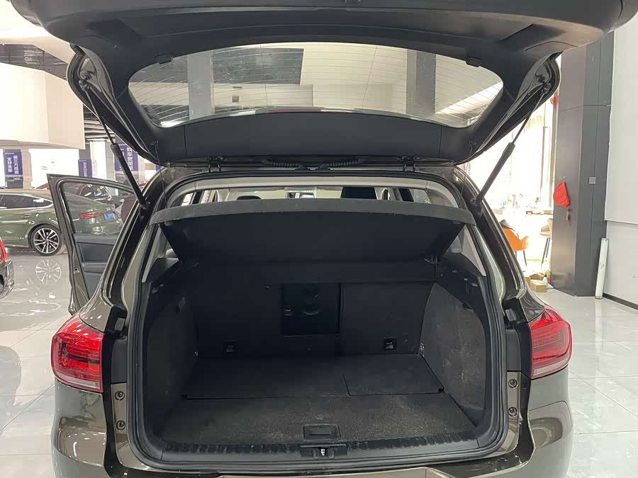 Volkswagen Tiguan 2017 car image #15