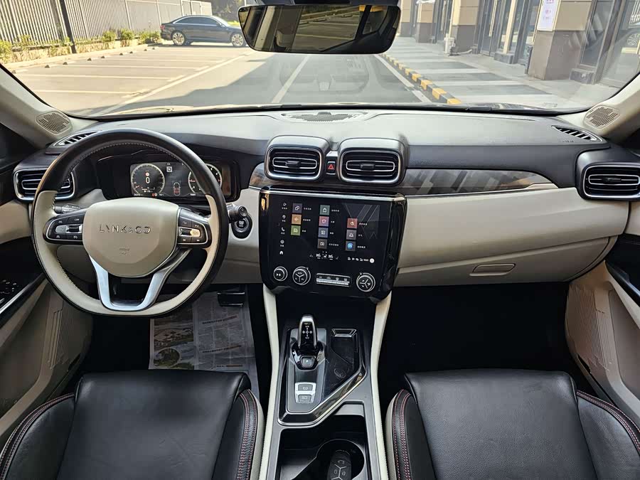 Lynk & Co 02 2020 car image #15