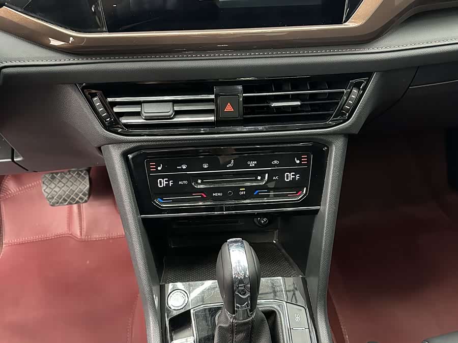 Volkswagen Tharu 2021 car image #15