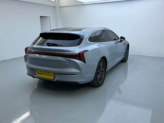 哪吒汽车 哪吒S猎装 2025 汽车图片 #15