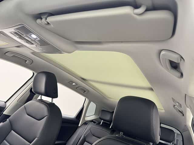 Volkswagen Tharu 2022 immagine di auto #15