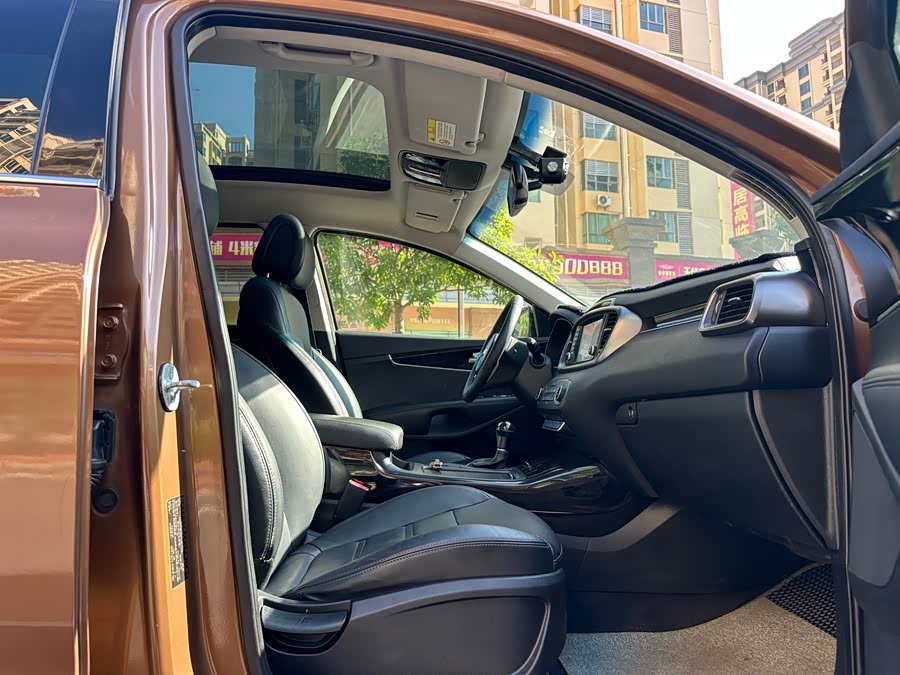 Kia Sorento 2015 car image #15