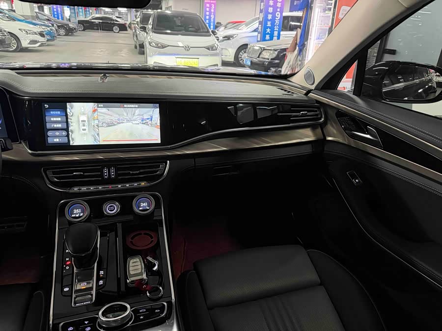 HongQi H9 2021 car image #15