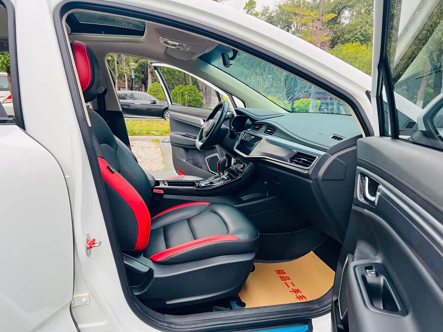 GEELY Emgrand GS 2021 car image #15