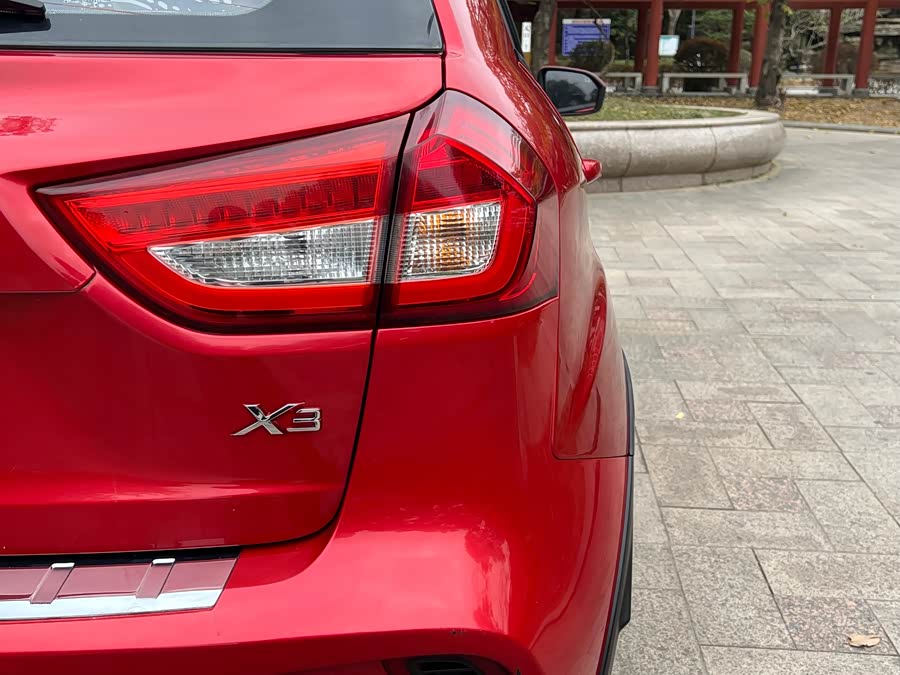GEELY 2017 #15 GEELY 2017 car image #15