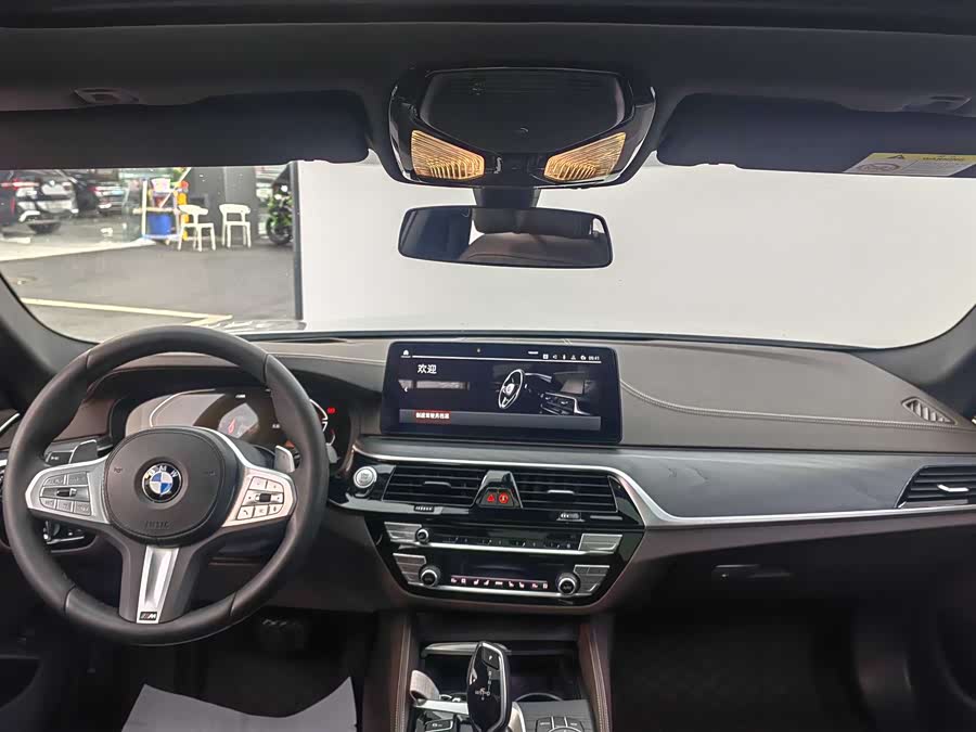 BMW 5 Series 2024 car image #15