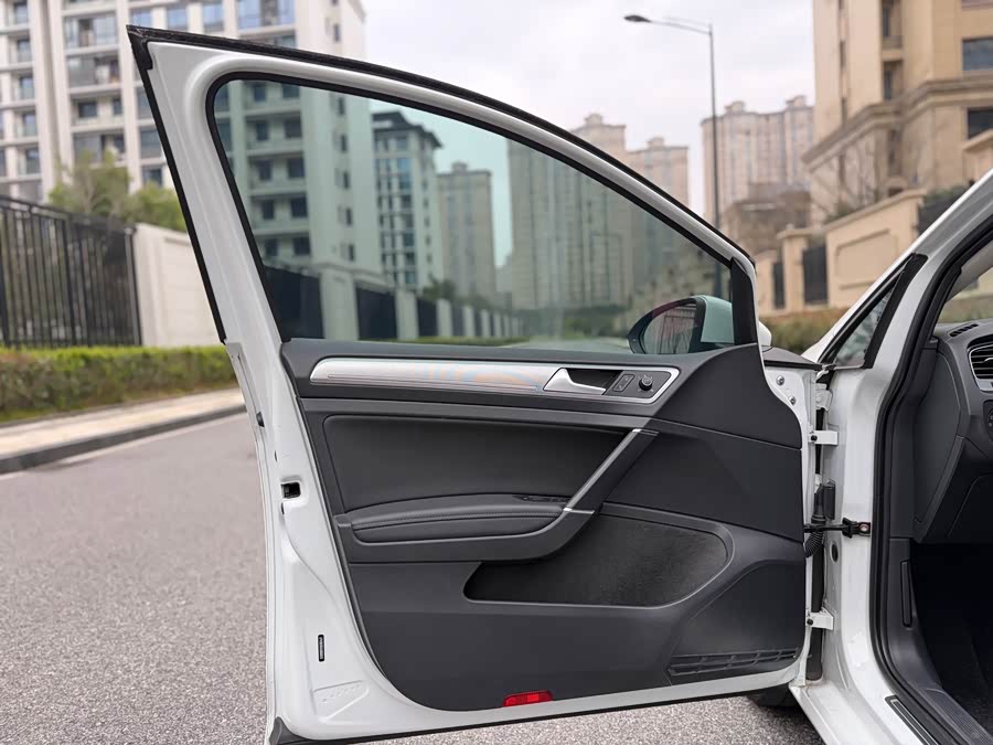 Volkswagen Golf 2018 #15 Volkswagen Golf 2018 car image #15