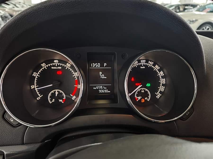 Skoda Yeti 2016 immagine di auto #15