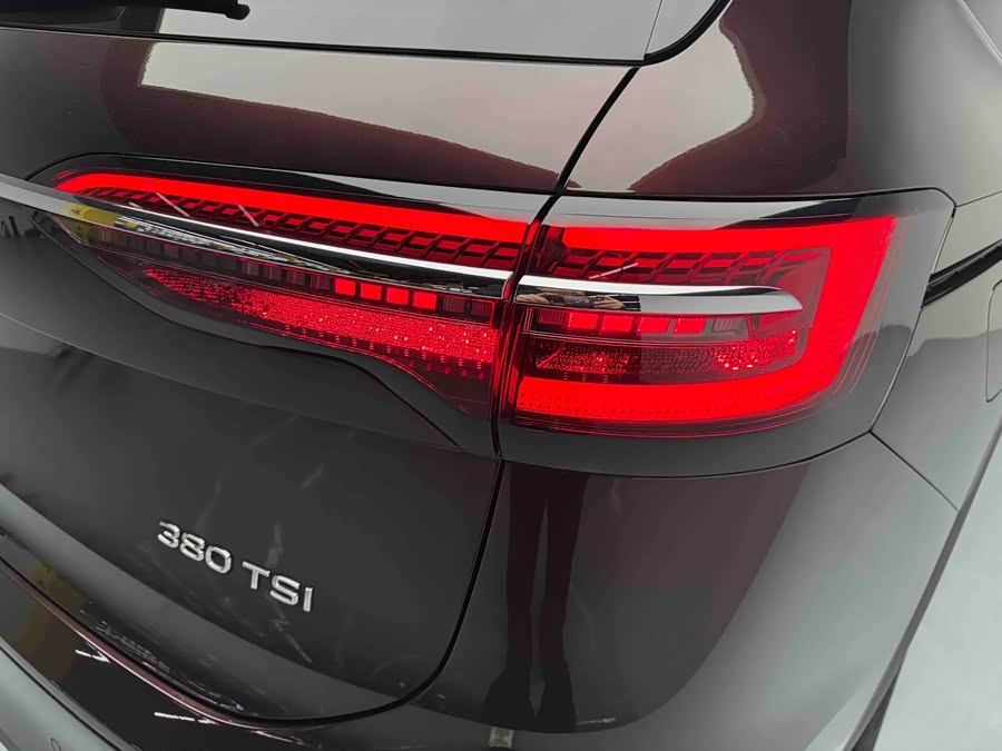 Volkswagen Viloran 2020 car image #15