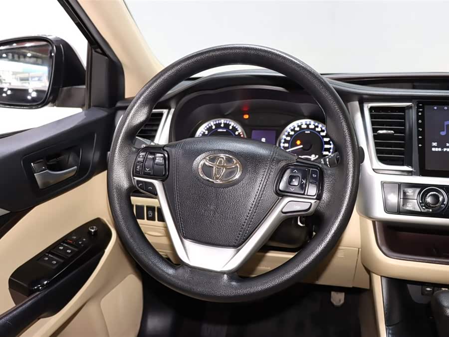 Toyota Highlander 2021 car image #15