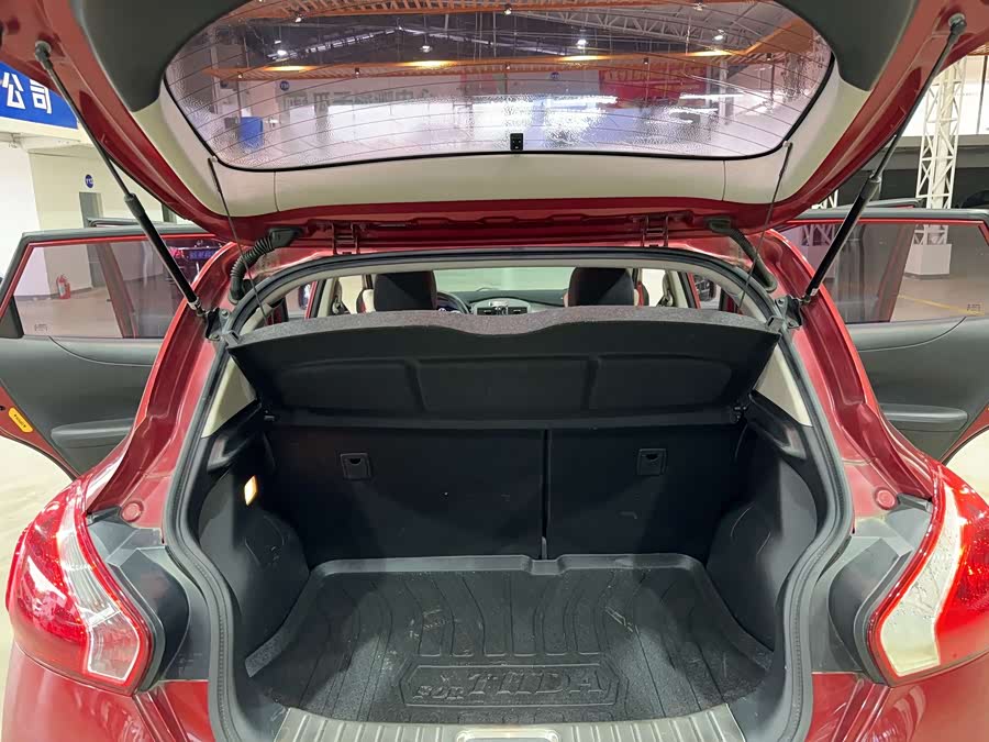 日产 骐达TIIDA 2015 汽车图片 #15