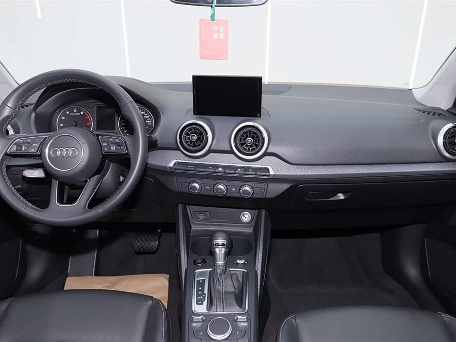 Audi Q2L 2023 car image #15