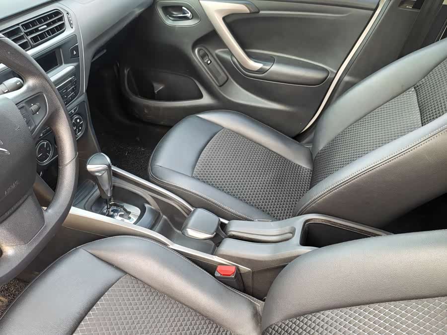 Citroen C-Elysée 2018 immagine di auto #15