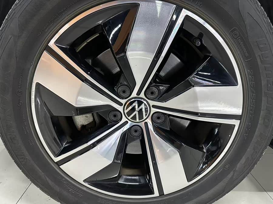 Volkswagen Tharu 2021 car image #15