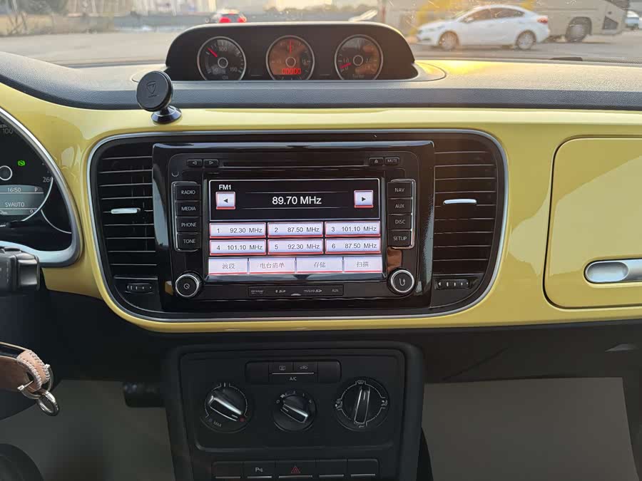 Volkswagen Beetle 2013 immagine di auto #15