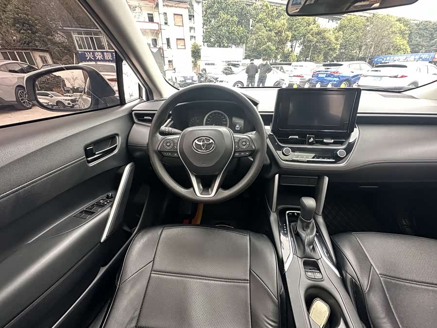 Toyota Frontlander 2023 car image #15