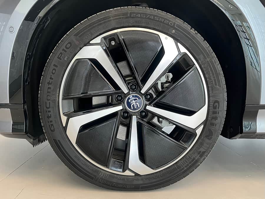 BYD SongL EV 2025 car image #15