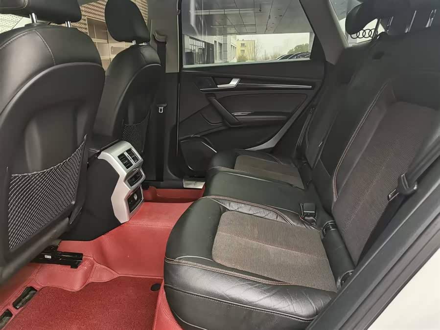 Audi Q5L 2019 car image #15