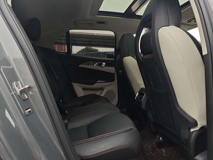 Lynk & Co 02 2019 car image #15