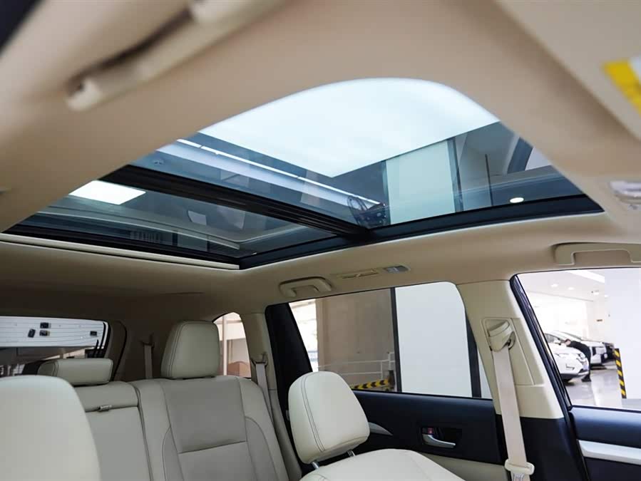 Toyota Highlander 2018 image de voiture #15