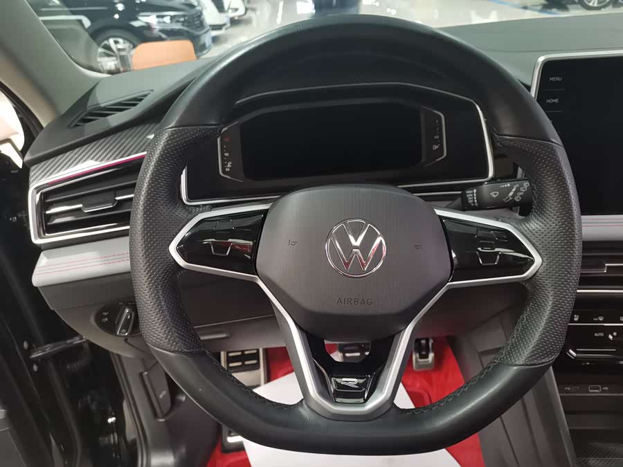 Volkswagen Tiguan L 2023 #15 Volkswagen Tiguan L 2023 car image #15